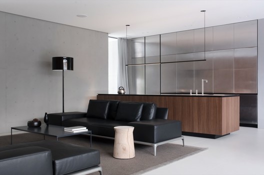 Piano House / LINE architects - Sofa, Table