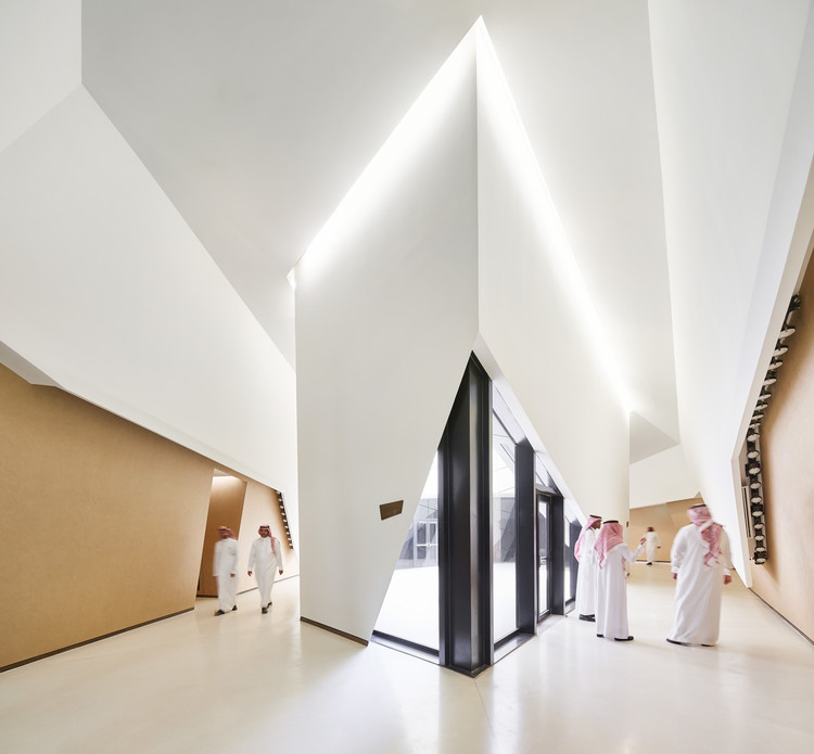 King Abdullah Petroleum Studies and Research Centre / Zaha Hadid Architects - Image 17 of 21