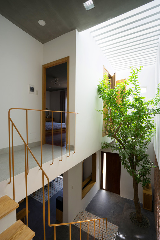 7x7 House / IZ Architects - Handrail