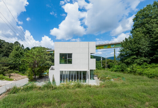 Neungwon-ri Workshop / LIFE Architects - Exterior Photography, Windows, Facade
