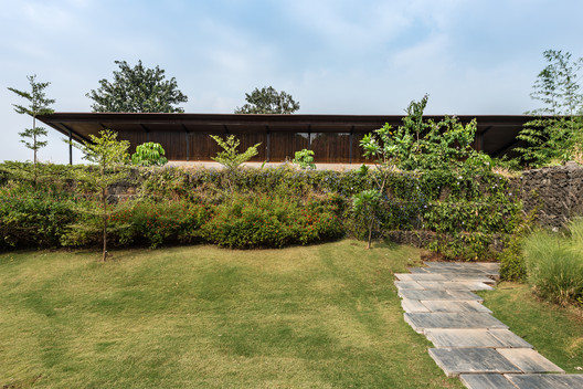 The House with the Gabion  / Spasm Design - Garden