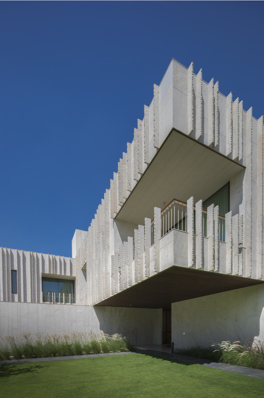 The House Of Secret Gardens / Spasm Design - Facade