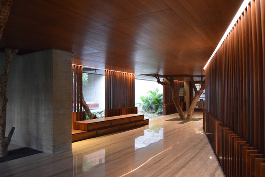DIYA / SPASM Design Architects - Beam