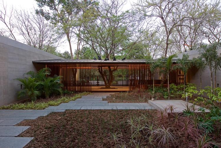 DIYA / SPASM Design Architects - Garden, Courtyard