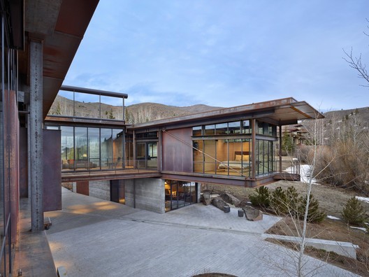 Bigwood  / Olson Kundig - Facade, Beam