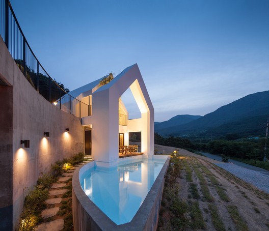 Baomaru House  / Rieuldorang Atelier - Windows, Facade
