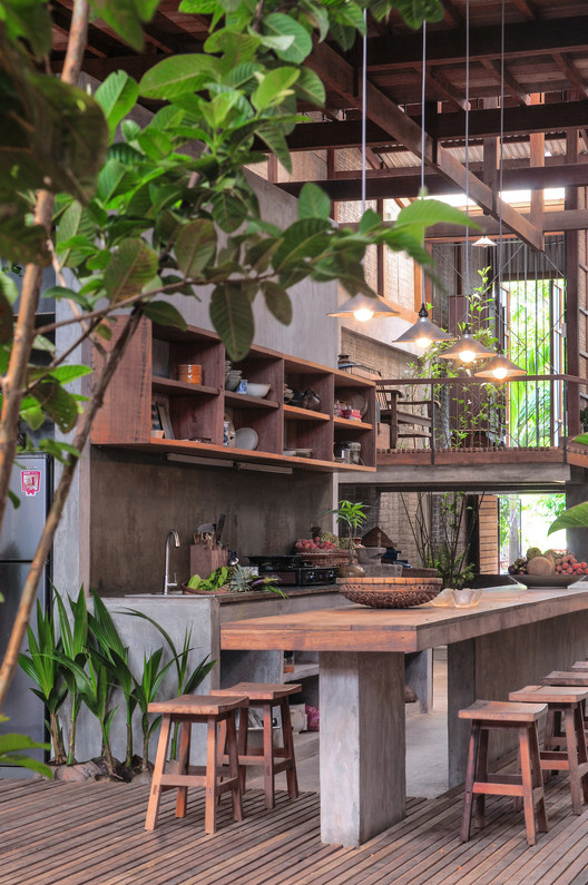 House in Chau Doc / NISHIZAWAARCHITECTS - Interior Photography, Dining room, Table