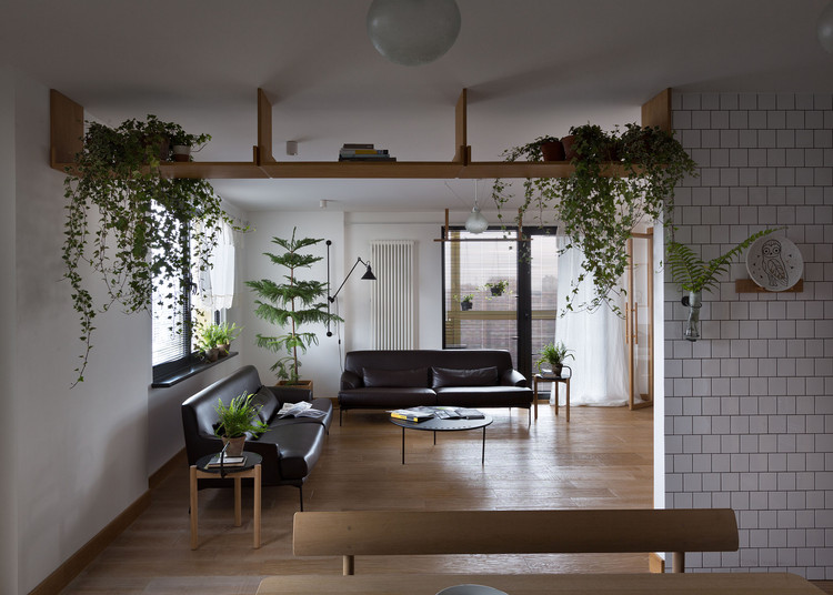 Apartment in Kiev / Alena Yudina - Interior Photography, Sofa, Table