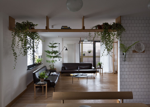 Apartment in Kiev / Alena Yudina - Interior Photography, Sofa, Table