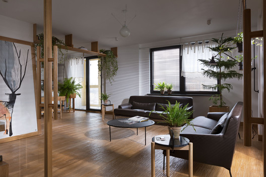 Apartment in Kiev / Alena Yudina - Interior Photography, Dining room, Table, Sofa, Windows