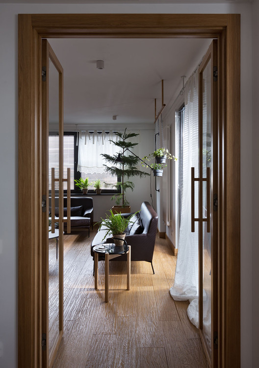 Apartment in Kiev / Alena Yudina - Interior Photography, Chair, Table