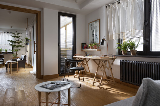 Apartment in Kiev / Alena Yudina - Interior Photography, Dining room, Table, Windows, Chair