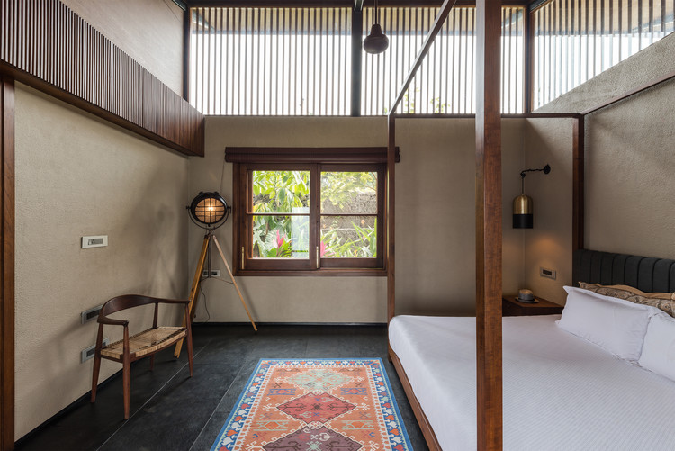 The House with the Gabion / Spasm Design - Windows, Bedroom, Beam
