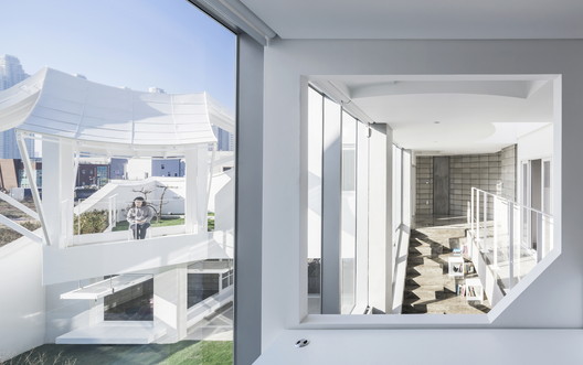 Flying House / IROJE KHM Architects - Windows, Door, Facade