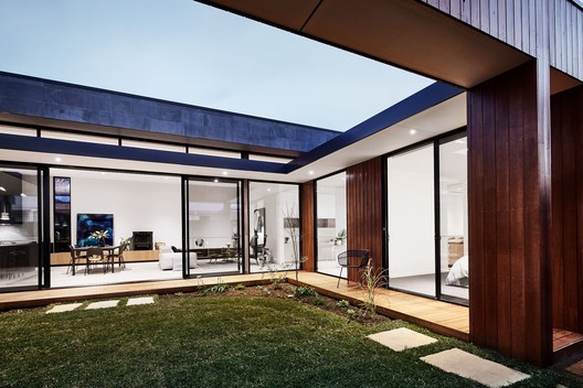 The Courtyard House / Auhaus Architecture - Windows, Facade, Beam, Courtyard