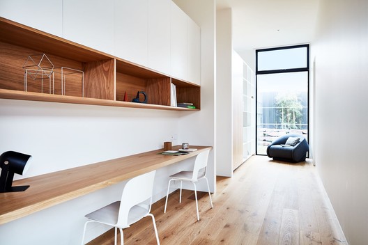 The Courtyard House / Auhaus Architecture - Table, Windows