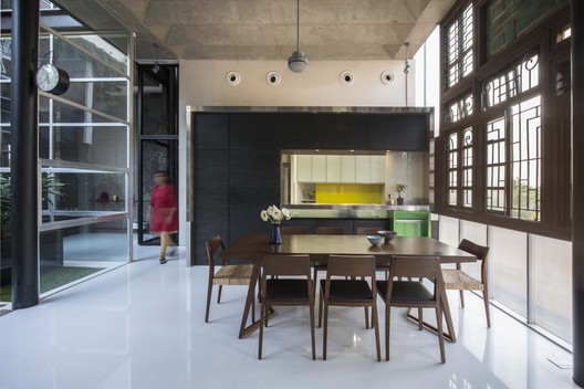Collage House / S+PS Architects - Table, Windows