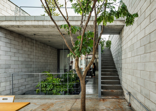 Mipibu House / Terra e Tuma Arquitetos Associados - Stairs, Facade