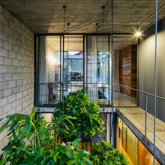 Mipibu House / Terra e Tuma Arquitetos Associados - Glass, Facade, Windows