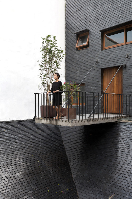 Hopper House / AHL architects - Windows, Facade, Handrail