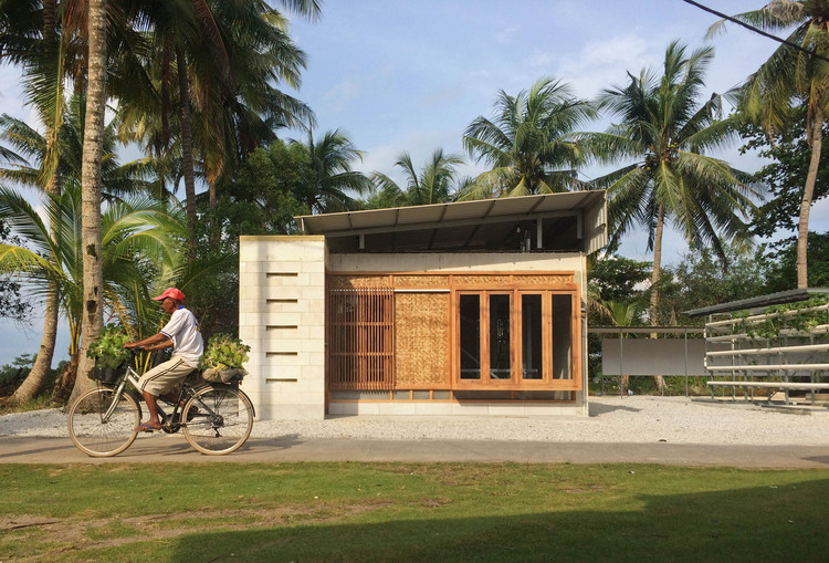 Expandable House / Urban Rural Systems - Windows