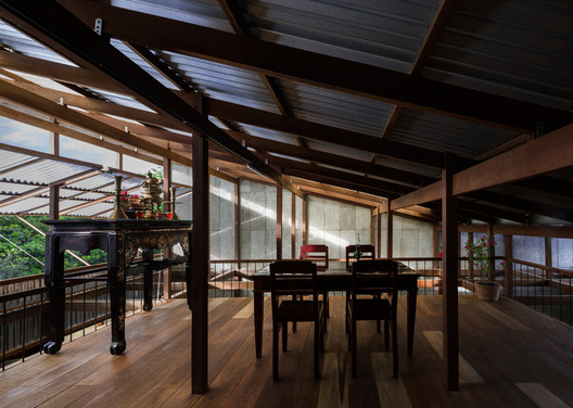 House in Chau Doc / NISHIZAWAARCHITECTS - Interior Photography, Dining room, Table, Chair, Beam