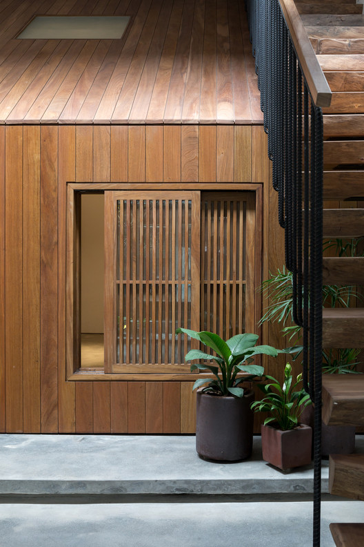 Hopper House / AHL architects - Facade, Handrail