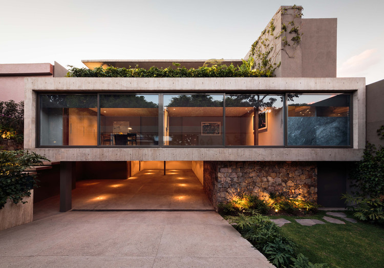 Caúcaso House / JJRR/ARQUITECTURA - Image 1 of 18