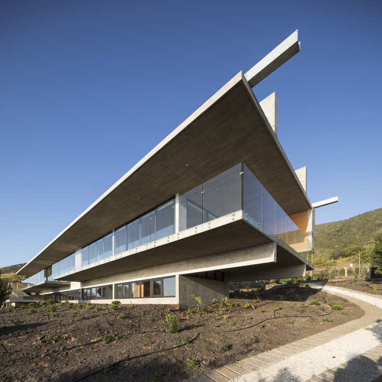 House H / Felipe Assadi Arquitectos - Image 2 of 19