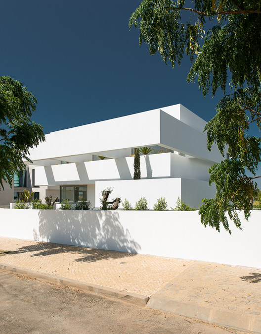 Five Terraces and a Garden / corpo  atelier - Exterior Photography, Facade