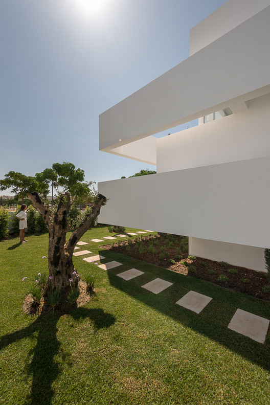 Five Terraces and a Garden / corpo  atelier - Exterior Photography