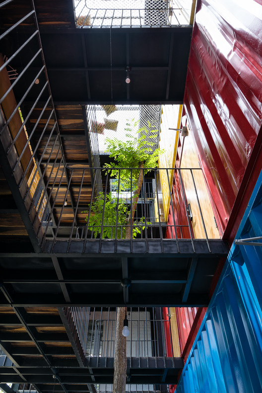 Ccasa Hostel  / TAK architects - Facade, Beam, Steel