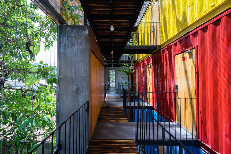 Ccasa Hostel  / TAK architects - Beam, Handrail