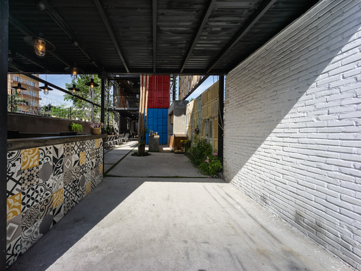 Ccasa Hostel  / TAK architects - Image 15 of 39