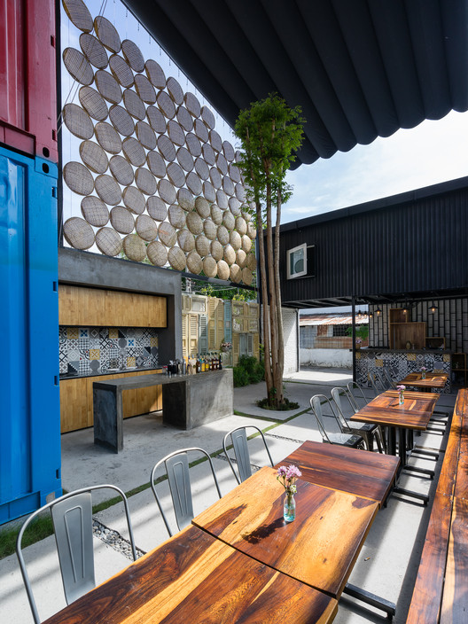 Ccasa Hostel  / TAK architects - Table, Sofa, Wood, Chair, Beam, Patio, Deck
