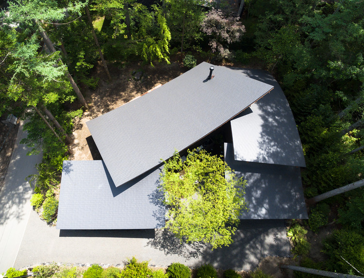 Four Leaves Villa / KIAS - Exterior Photography, Windows, Garden