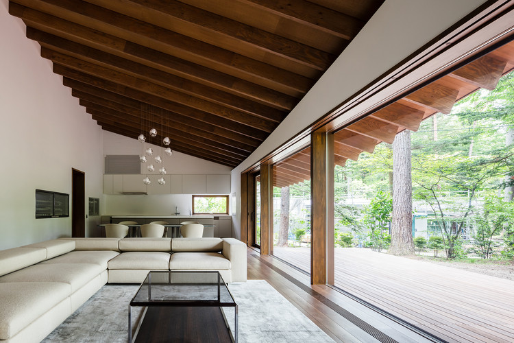 Four Leaves Villa / KIAS - Interior Photography, Living Room, Beam, Windows