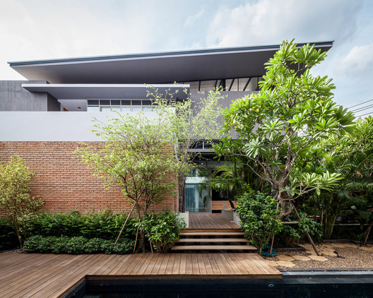 Two Houses at Nichada / Alkhemist Architects - Facade, Garden, Courtyard