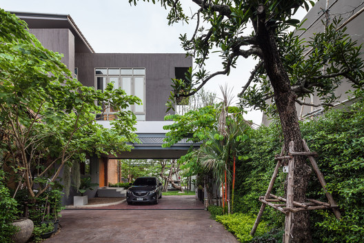 Two Houses at Nichada / Alkhemist Architects - Facade, Garden, Courtyard