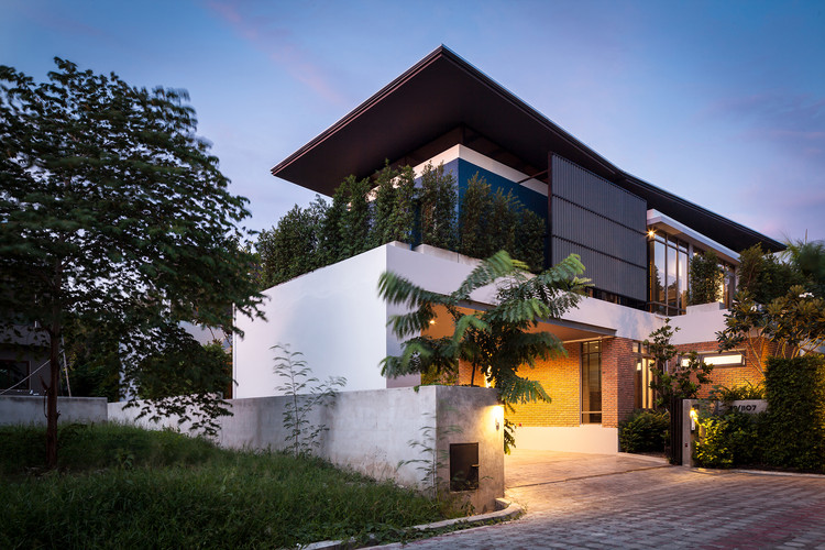 Two Houses at Nichada / Alkhemist Architects - Windows, Facade