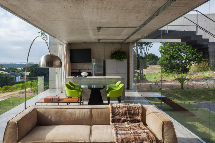 Two Beams House / Yuri Vital - Table, Sofa, Chair, Garden, Patio