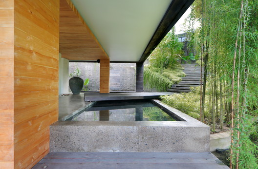 Chameleon Villa / Word of Mouth Architecture - Windows