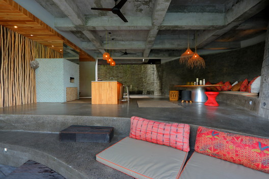 Chameleon Villa / Word of Mouth Architecture - Sofa, Chair, Beam