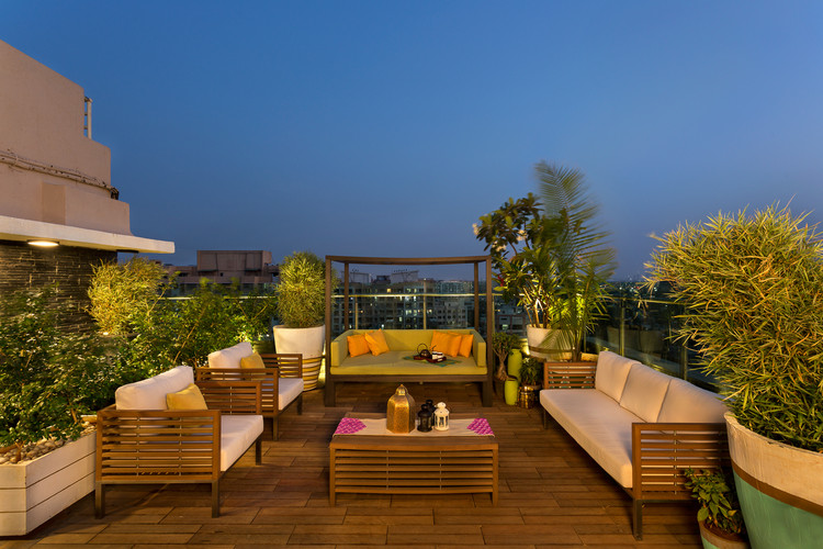 The Open House / STUDIO Nishita Kamdar - Facade, Garden, Deck, Patio