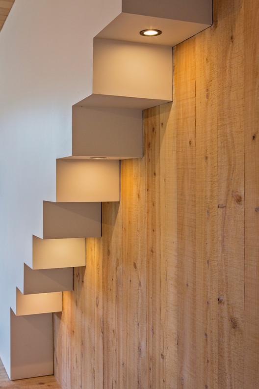 Back Country House / LTD Architectural Design Studio - Beam, Handrail