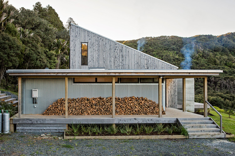 Back Country House / LTD Architectural Design Studio - Facade, Windows