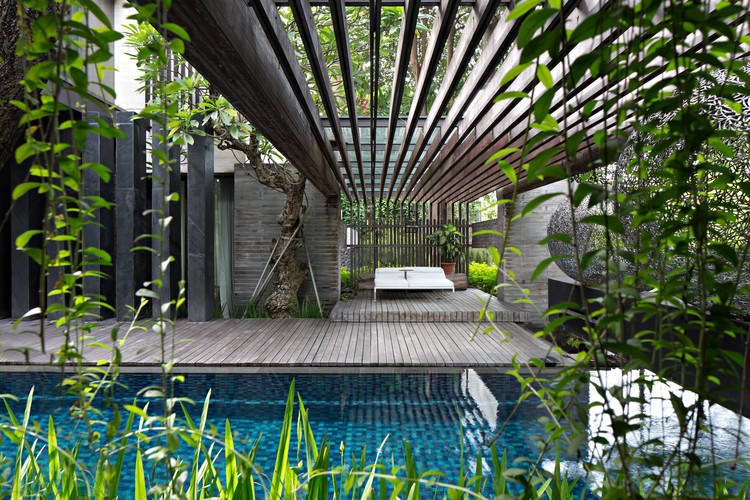 A Box in Disguise / Wahana Architects - Forest, Garden