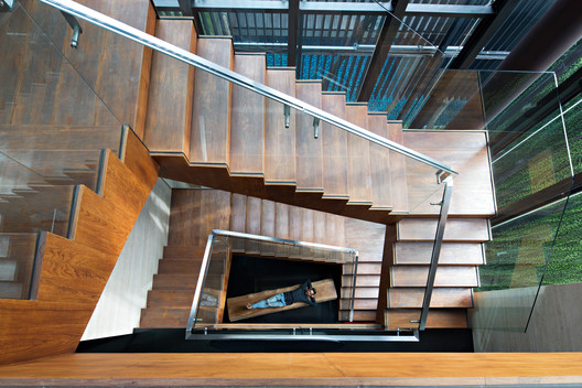 A Box in Disguise / Wahana Architects - Stairs, Handrail