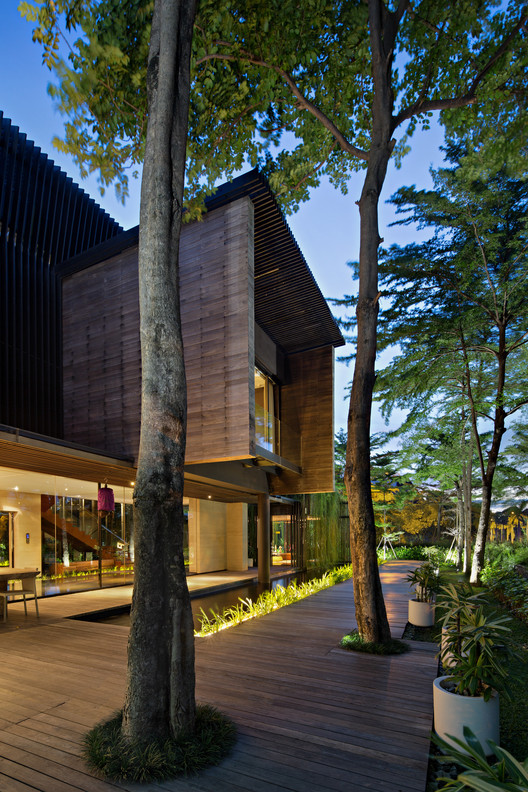 A Box in Disguise / Wahana Architects - Image 11 of 31