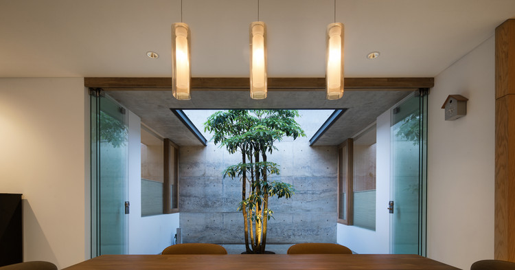 Hikari House / Pranala Associates - Table, Glass, Beam
